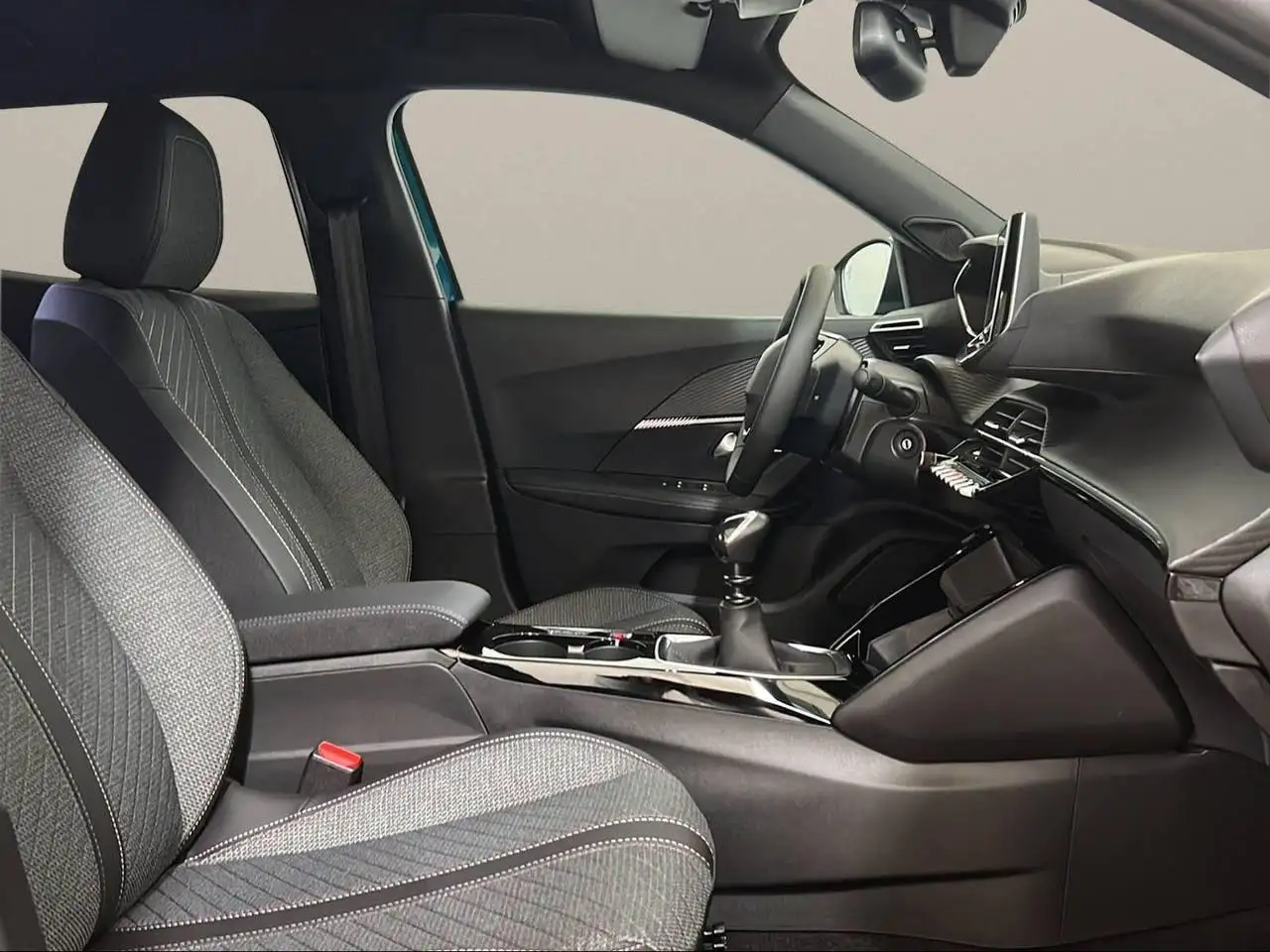 Peugeot 2008 PureTech 100 S&S Allure 11