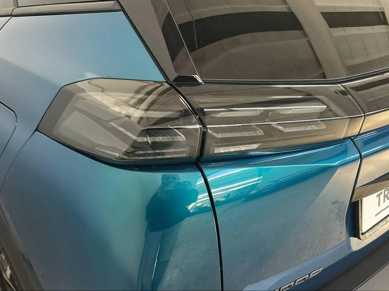 Peugeot 2008 PureTech 100 S&S Allure 34