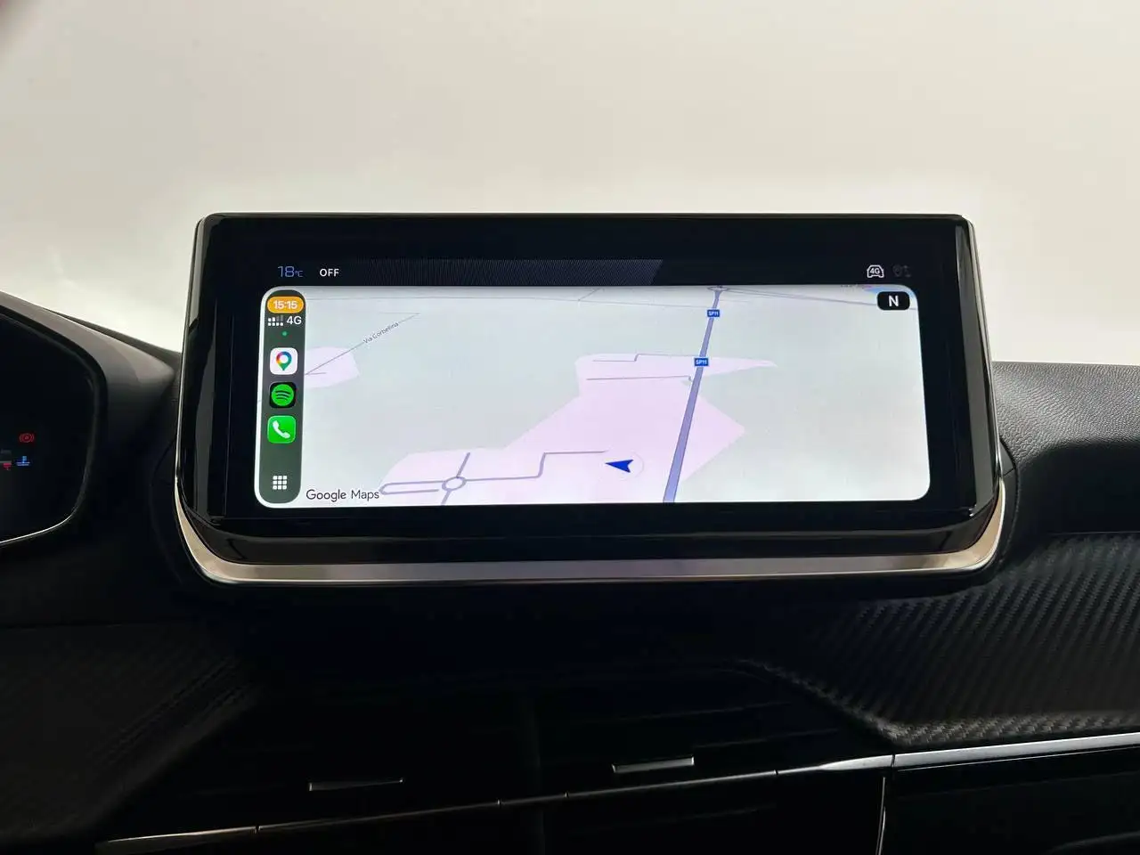 Peugeot 2008 PureTech 100 S&S Allure 22