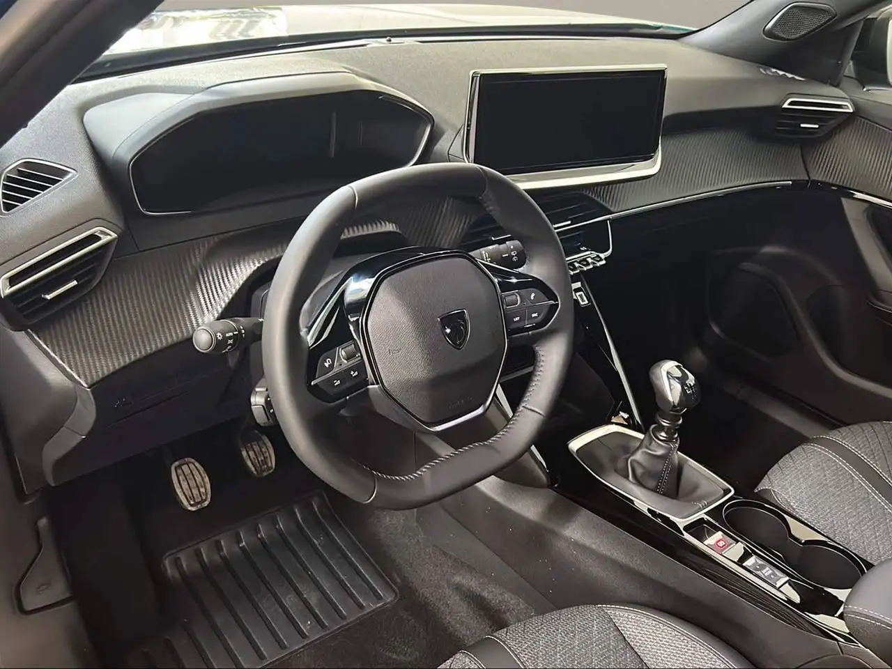 Peugeot 2008 PureTech 100 S&S Allure 19