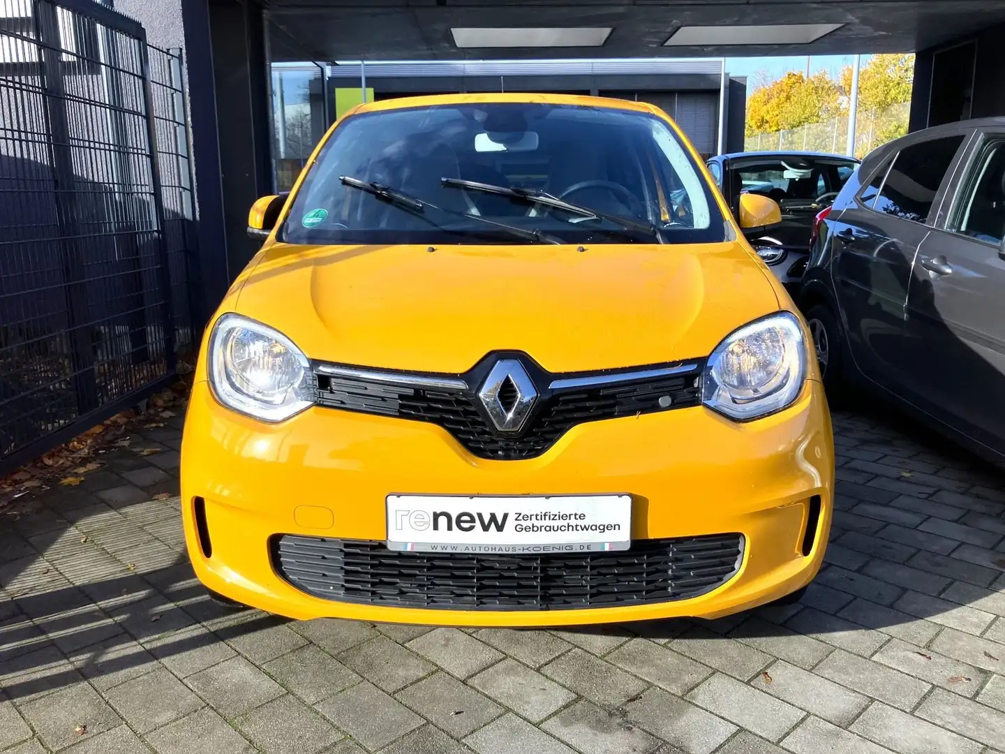 Renault Twingo III 1.0 SCe 75 Limited Klimaanlage Gelb - 2