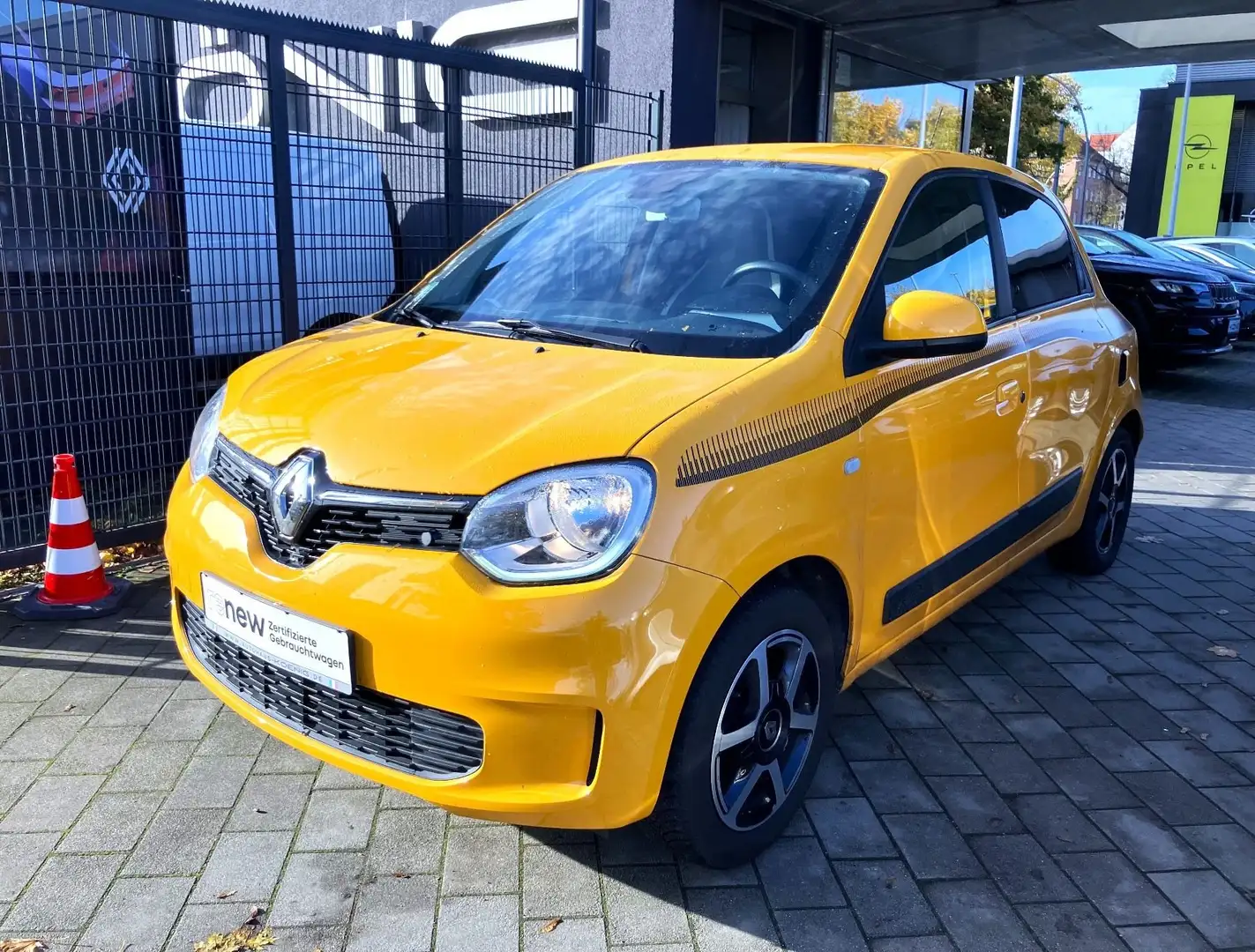 Renault Twingo III 1.0 SCe 75 Limited Klimaanlage Gelb - 1