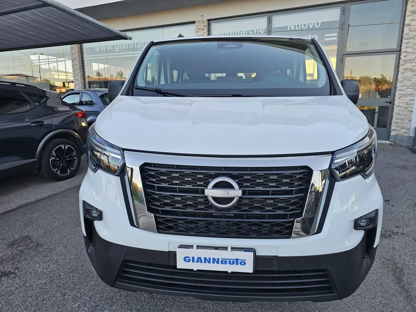 Nissan Primastar 2.0 Dci 150cv 8 POSTI 2 porte laterali-clima post Bianco - 2