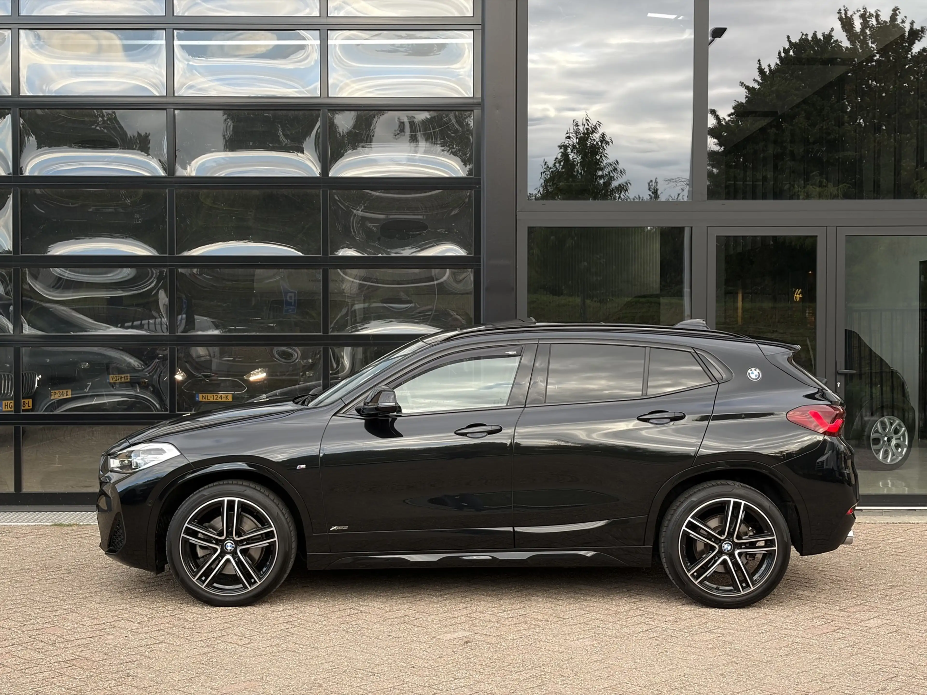 BMW X2 XDrive20i High Executive - M Sport - Full option — photo 9