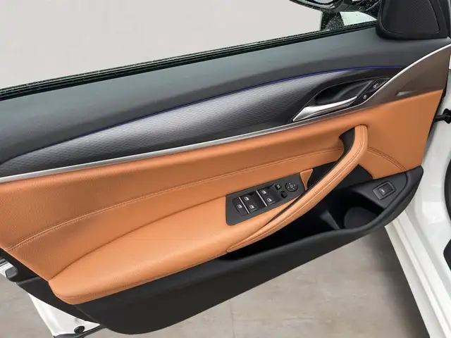 BMW M view 8