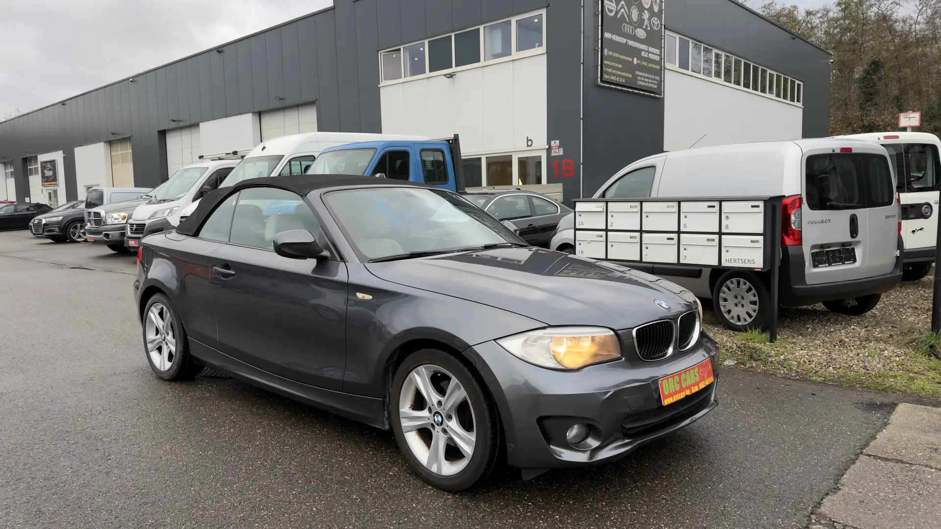 BMW 118 118i Cabrio Limited Edition Lifestyle GARANTIE Grau - 1