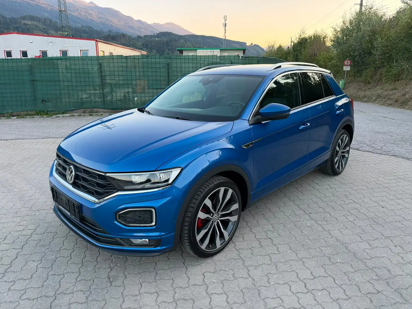 Volkswagen T-Roc R-LINE// 4Motion *TOP AUSSTATTUNG* Blau - 1