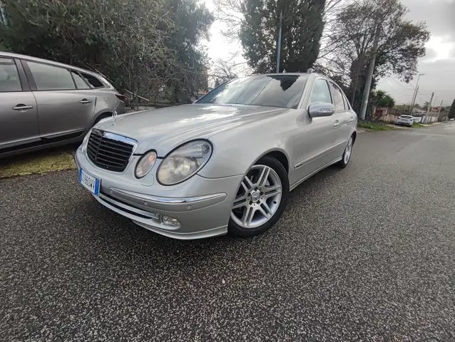 Mercedes-Benz E 270 E 270 td cdi Avantgarde