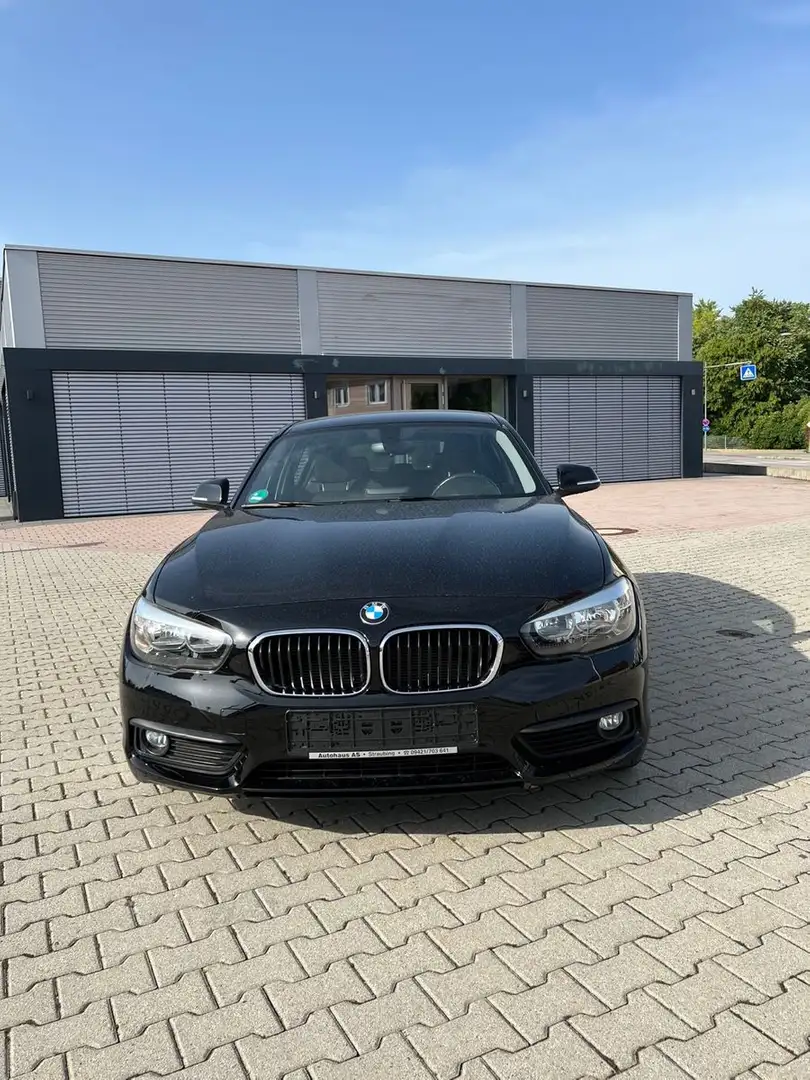 BMW 116 i Advantage**Klima**SHZ**M-Lenkrad** Schwarz - 2