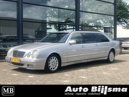 Mercedes-Benz E 200 CDI limousine REMETZ limo 8 persoons