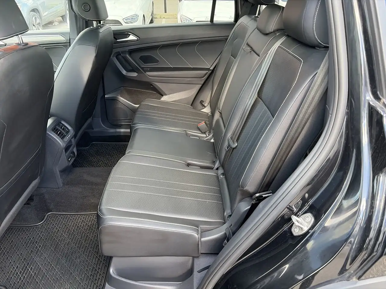 Volkswagen Tiguan снимка Volkswagen Tiguan