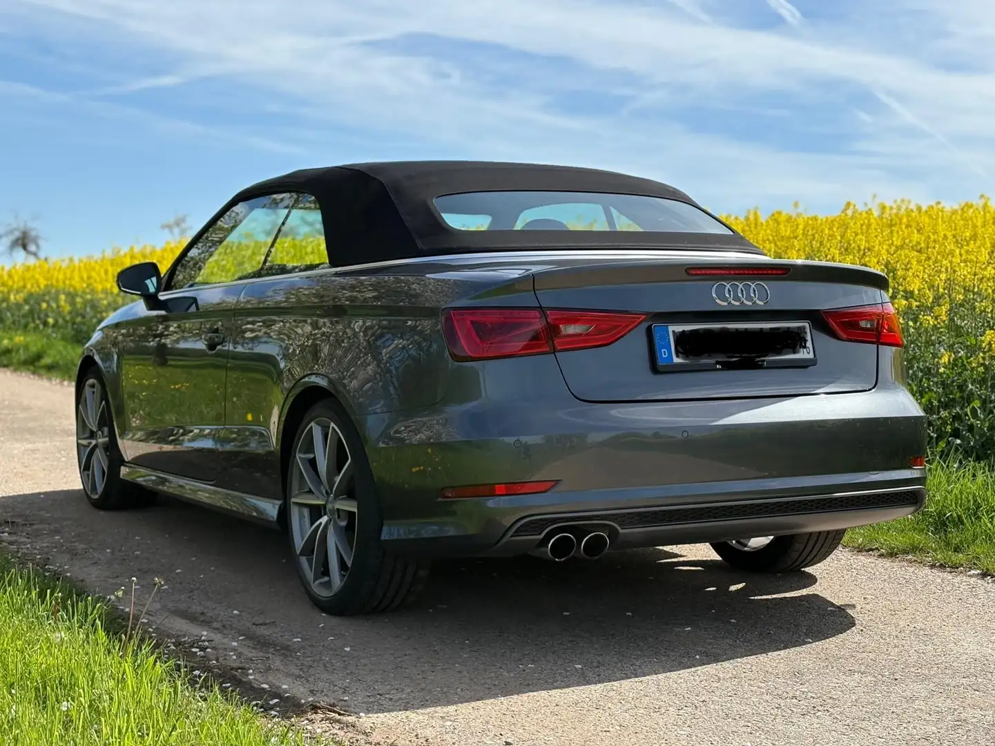 Audi A3 S line Sportpaket ultra Grau - 2