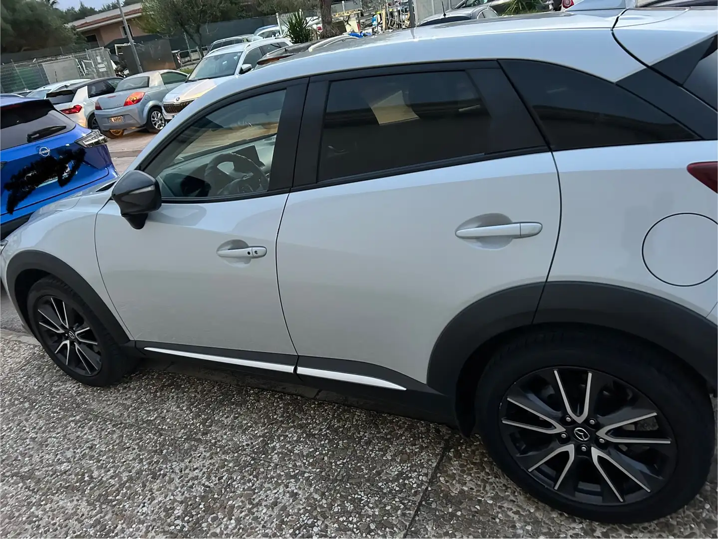 Mazda CX-3 CX-31.5d Exceed 2wd 105cv Grigio - 2
