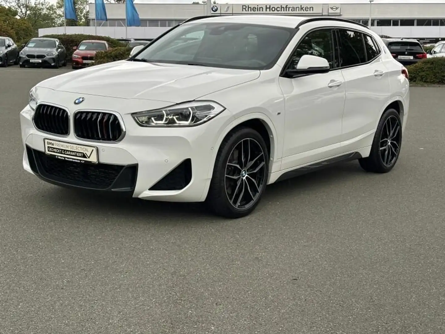 BMW X2 sDrive20i M Sport LED NAVIPLUS HUD AHK HiFi Blanc - 2