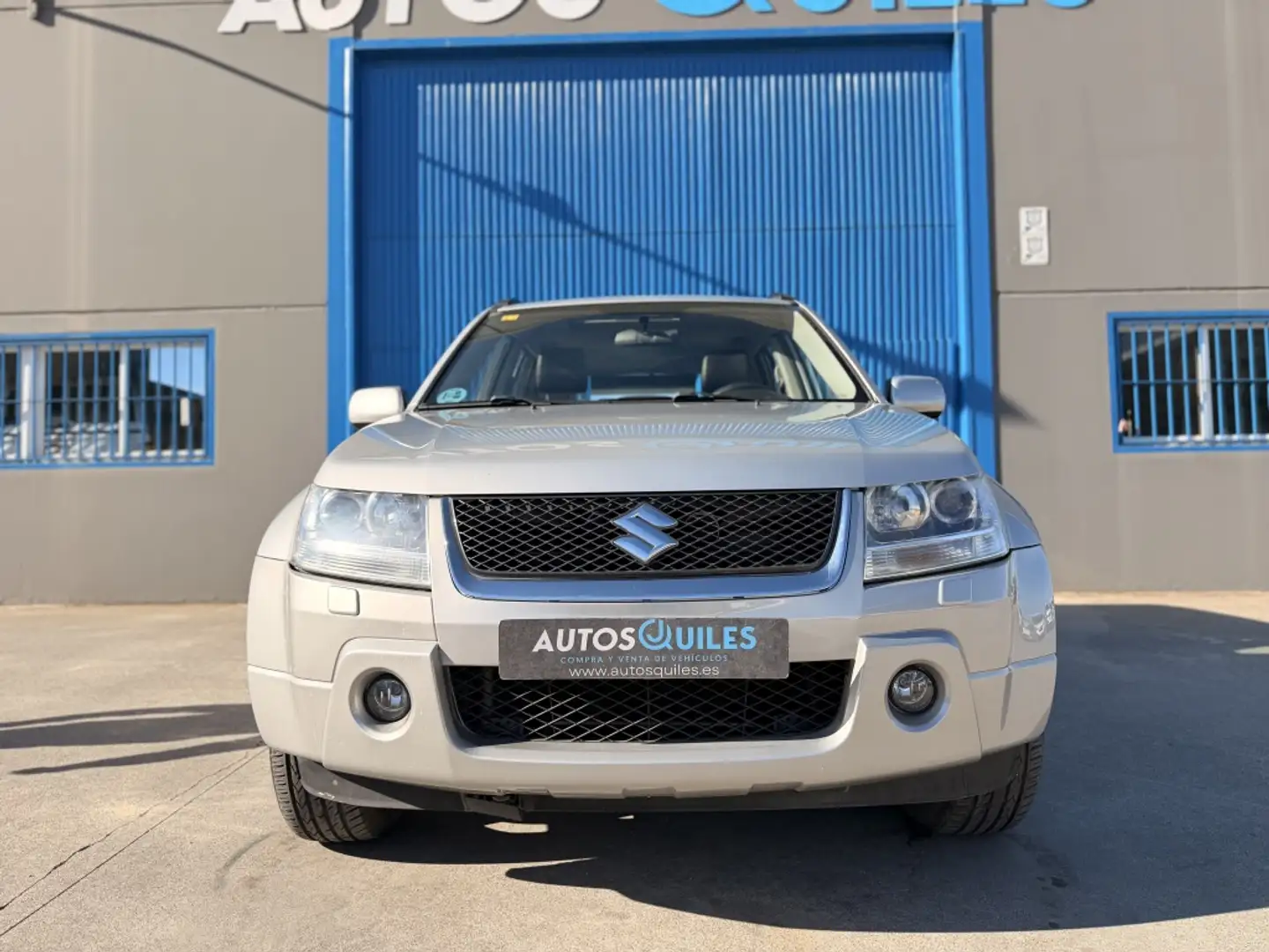 Suzuki Grand Vitara 2.0 JLX-AL Gris - 1