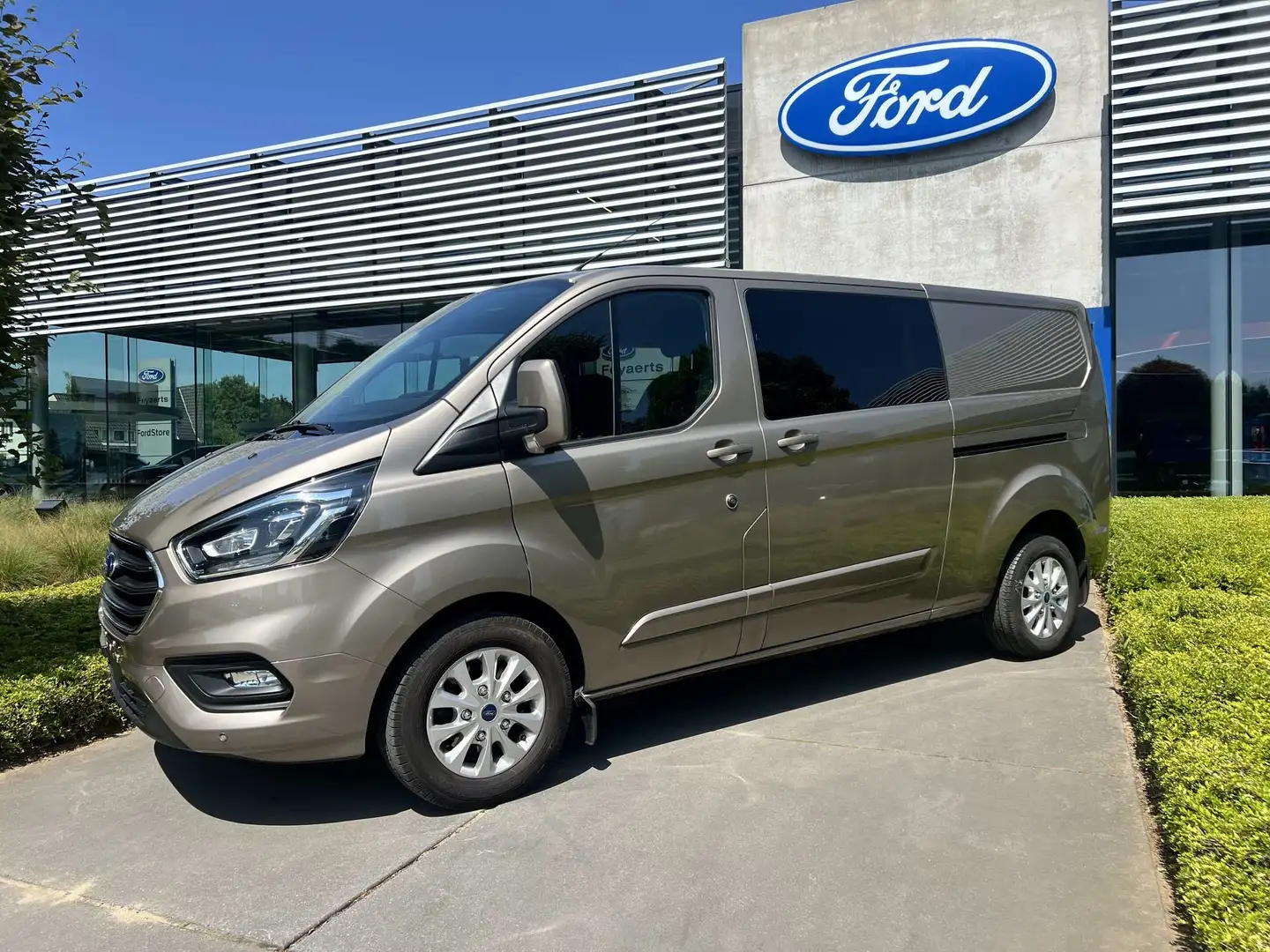 Ford Transit Custom Multi Use / Limited / 170 PK / 5-ZIT - 1
