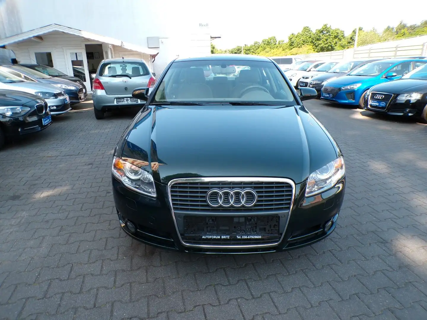 Audi A4 2.0  T FSI AUTOMATIK Grün - 2