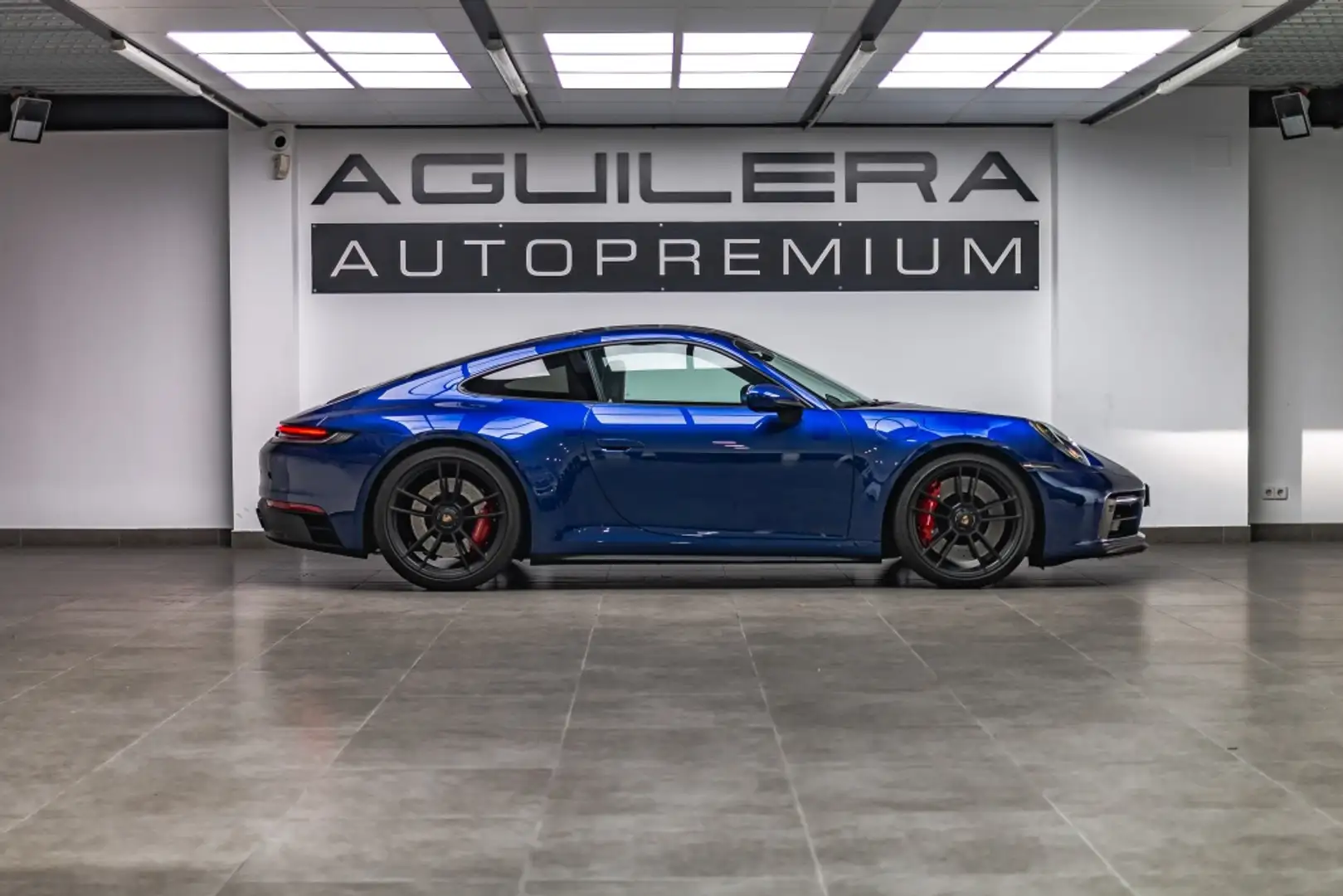 Porsche 992 Carrera GTS Coupé PDK Bleu - 2