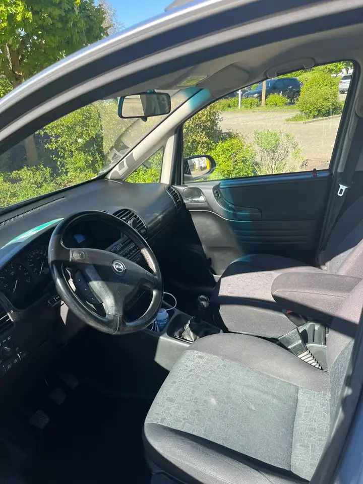 Opel Zafira 1.8 Elegance, foto 6