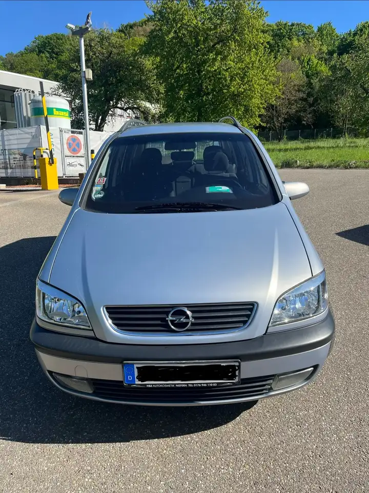 Opel Zafira 1.8 Elegance, foto 1