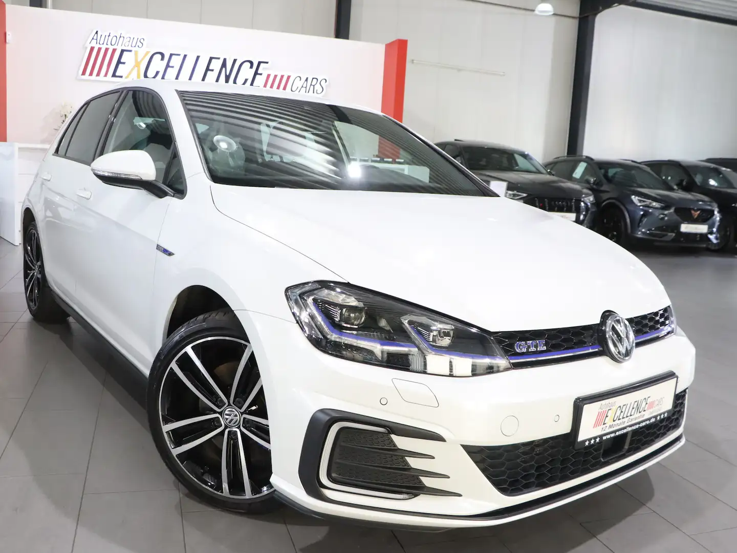 Volkswagen Golf VII GTE 1.4 TSI DSG / LED / NAVI-DM / ST.HZ Weiß - 2