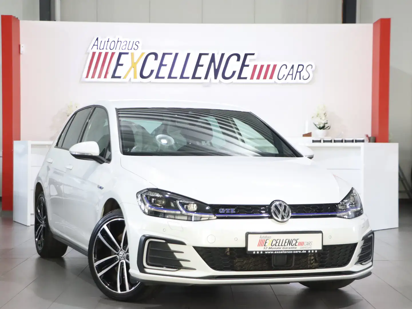 Volkswagen Golf VII GTE 1.4 TSI DSG / LED / NAVI-DM / ST.HZ Weiß - 1