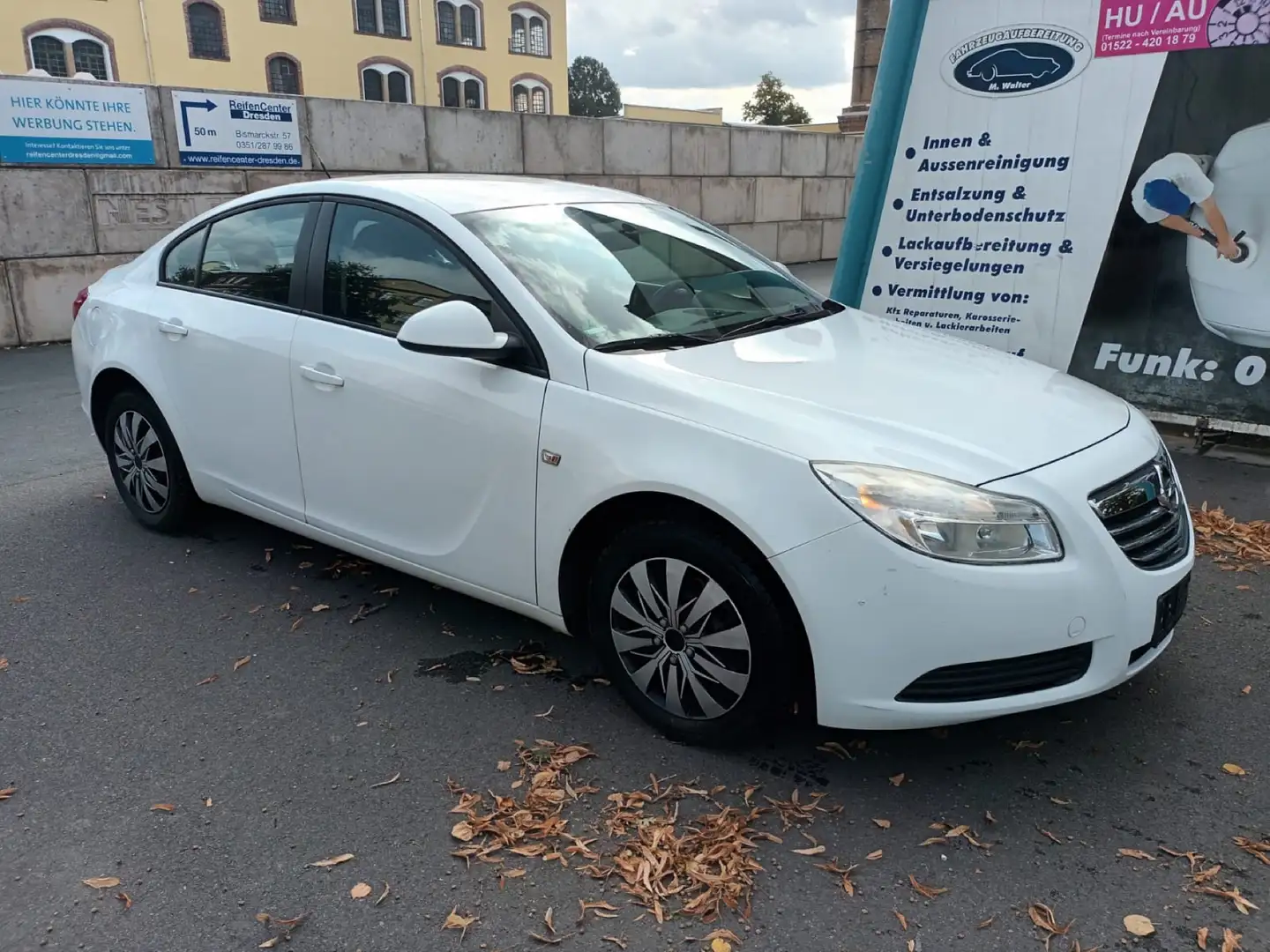 Opel Insignia 1.6 Selection Blanc - 1
