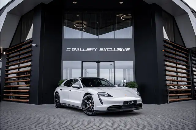Porsche Taycan Cross Turismo 4 93 kWh - 1e eig | Origineel NL | S
