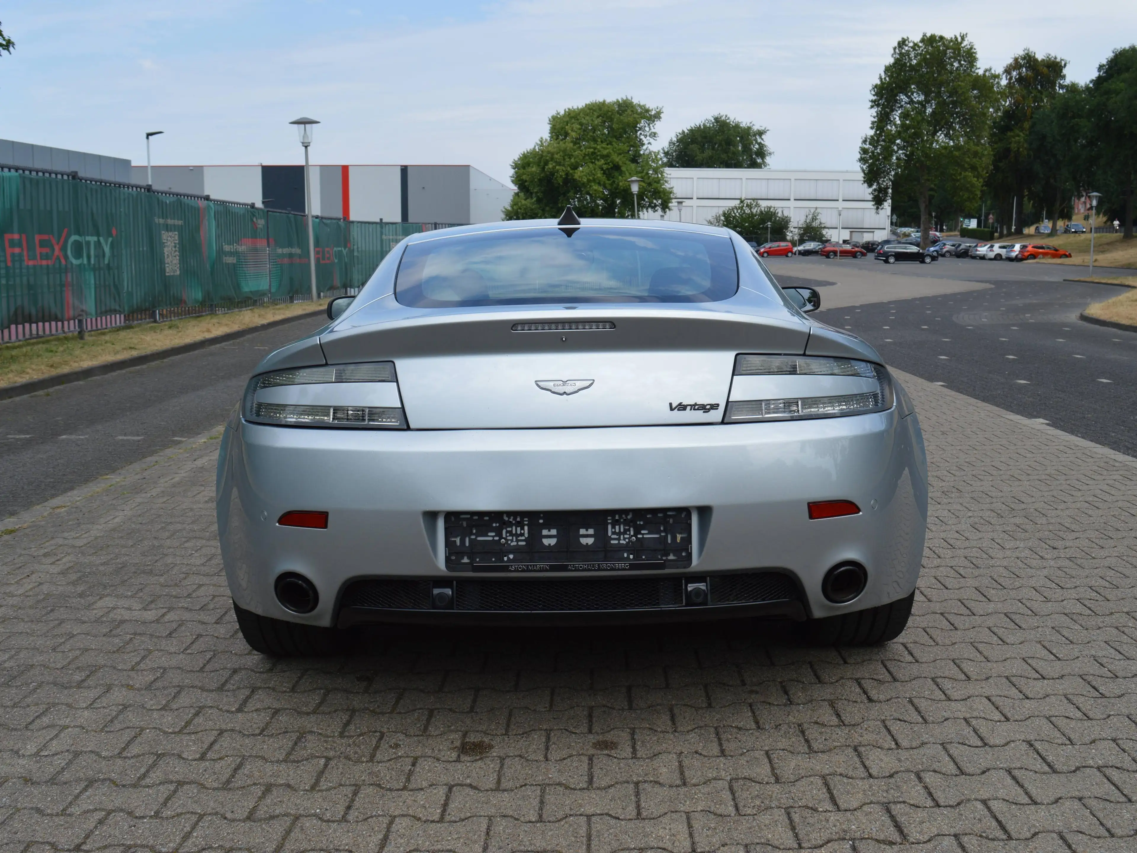 Aston Martin Vantage V8 Vantage*Leder*PDC* — photo 7