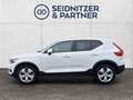 Volvo XC40 D4 Momentum AWD Geartronic Weiß - thumbnail 2