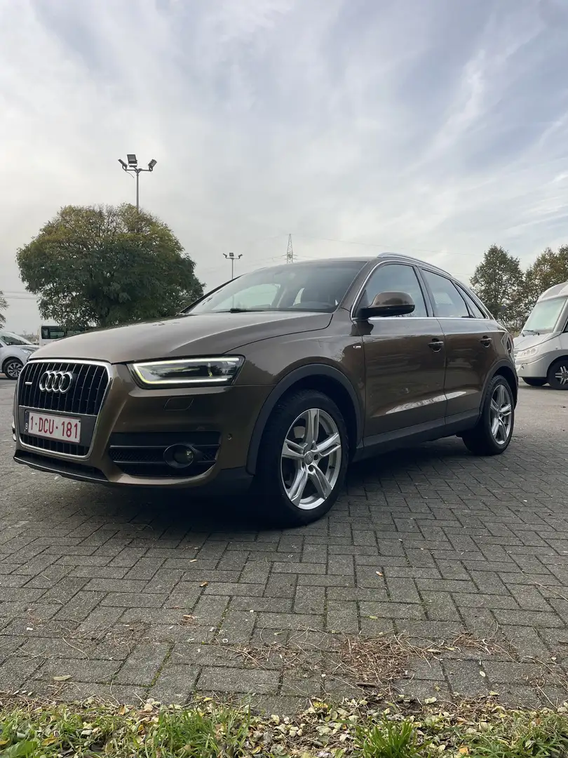Audi Q3 2.0 TDi Quattro S line tronic - 1