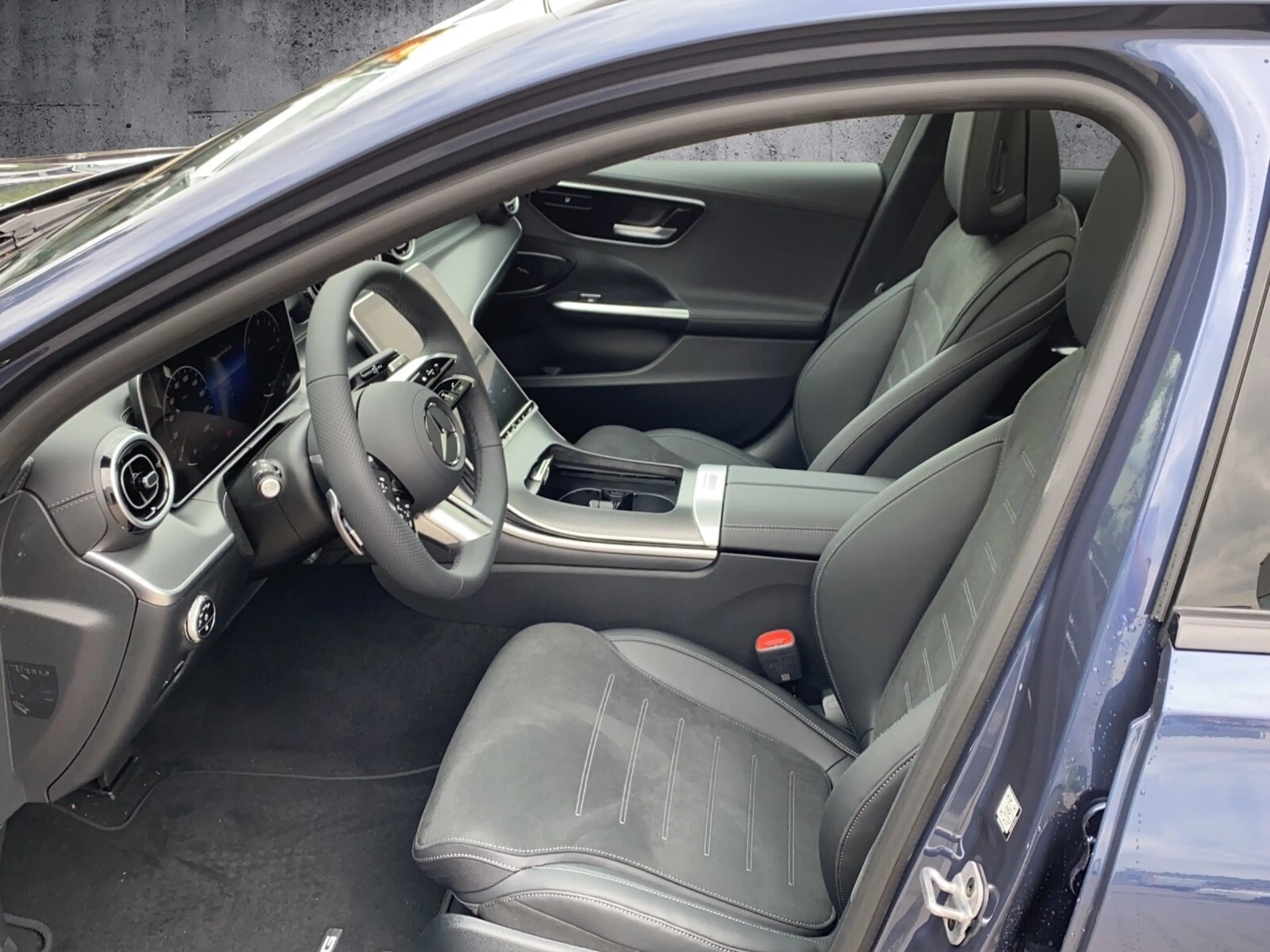 Mercedes-Benz C 300 C 300 de T AMG+NIGHT+AHK+DISTRO+PANO+KEYLESS+360 — photo 10