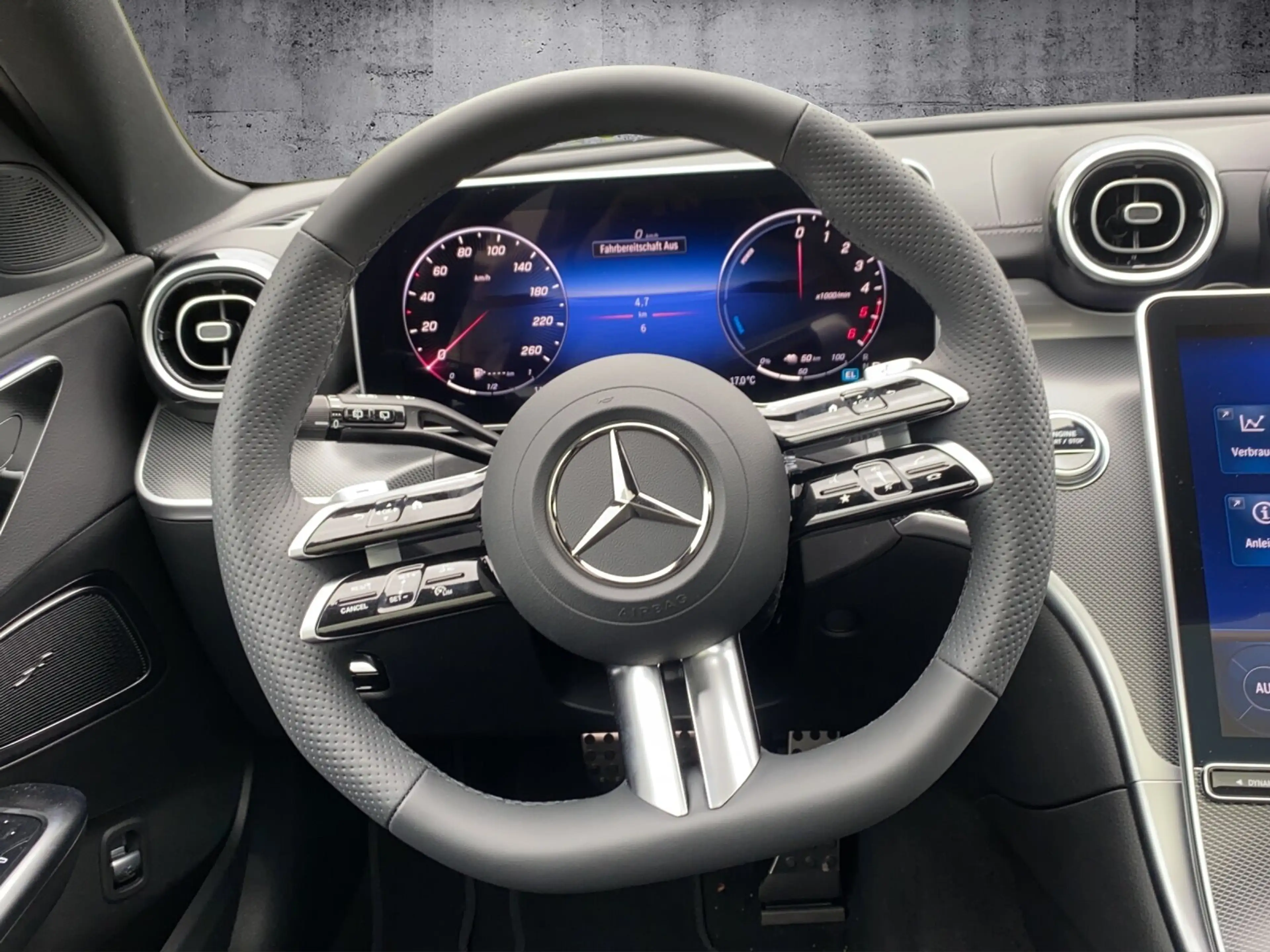 Mercedes-Benz C 300 C 300 de T AMG+NIGHT+AHK+DISTRO+PANO+KEYLESS+360 — photo 12
