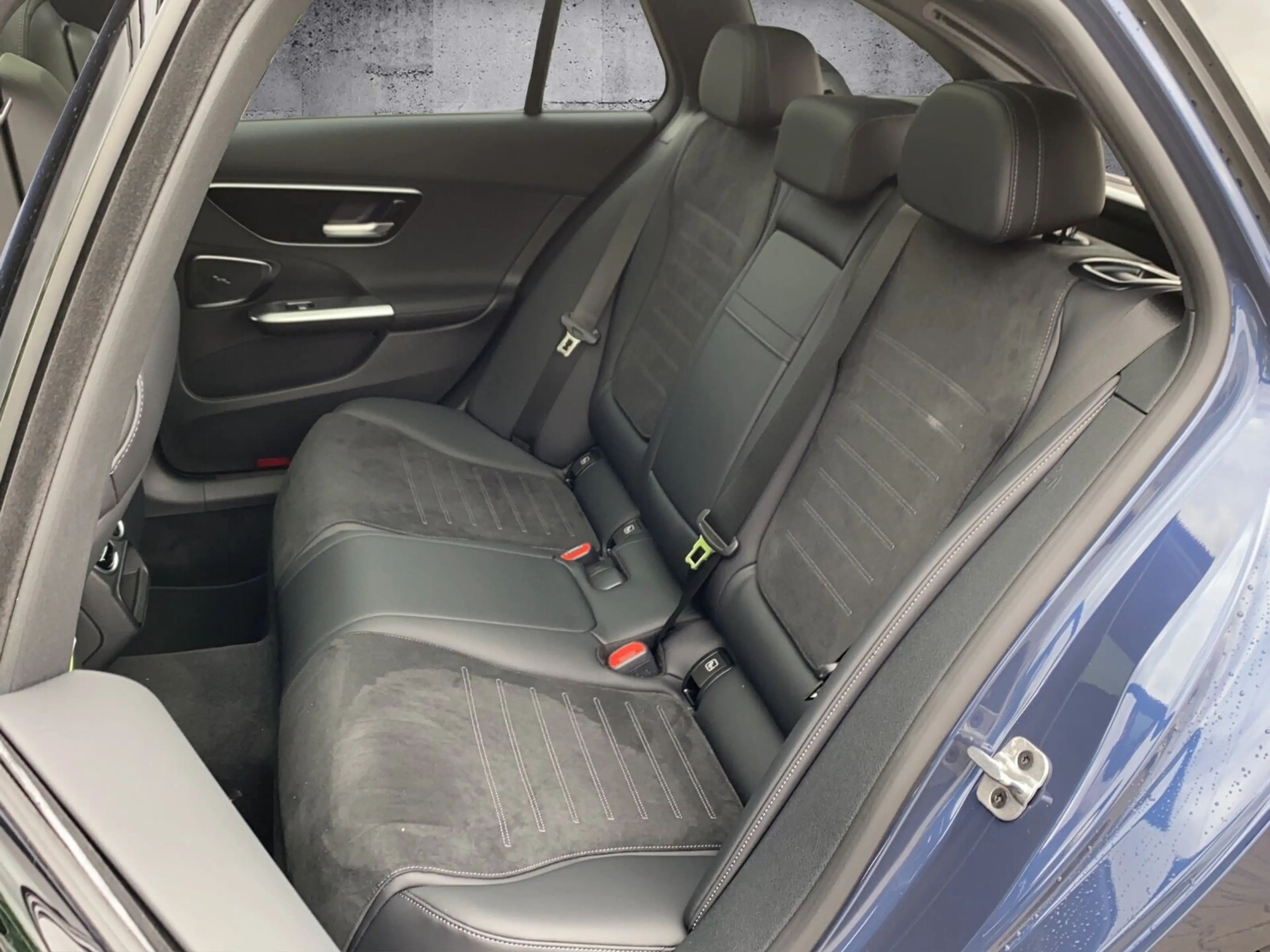 Mercedes-Benz C 300 C 300 de T AMG+NIGHT+AHK+DISTRO+PANO+KEYLESS+360 — photo 14