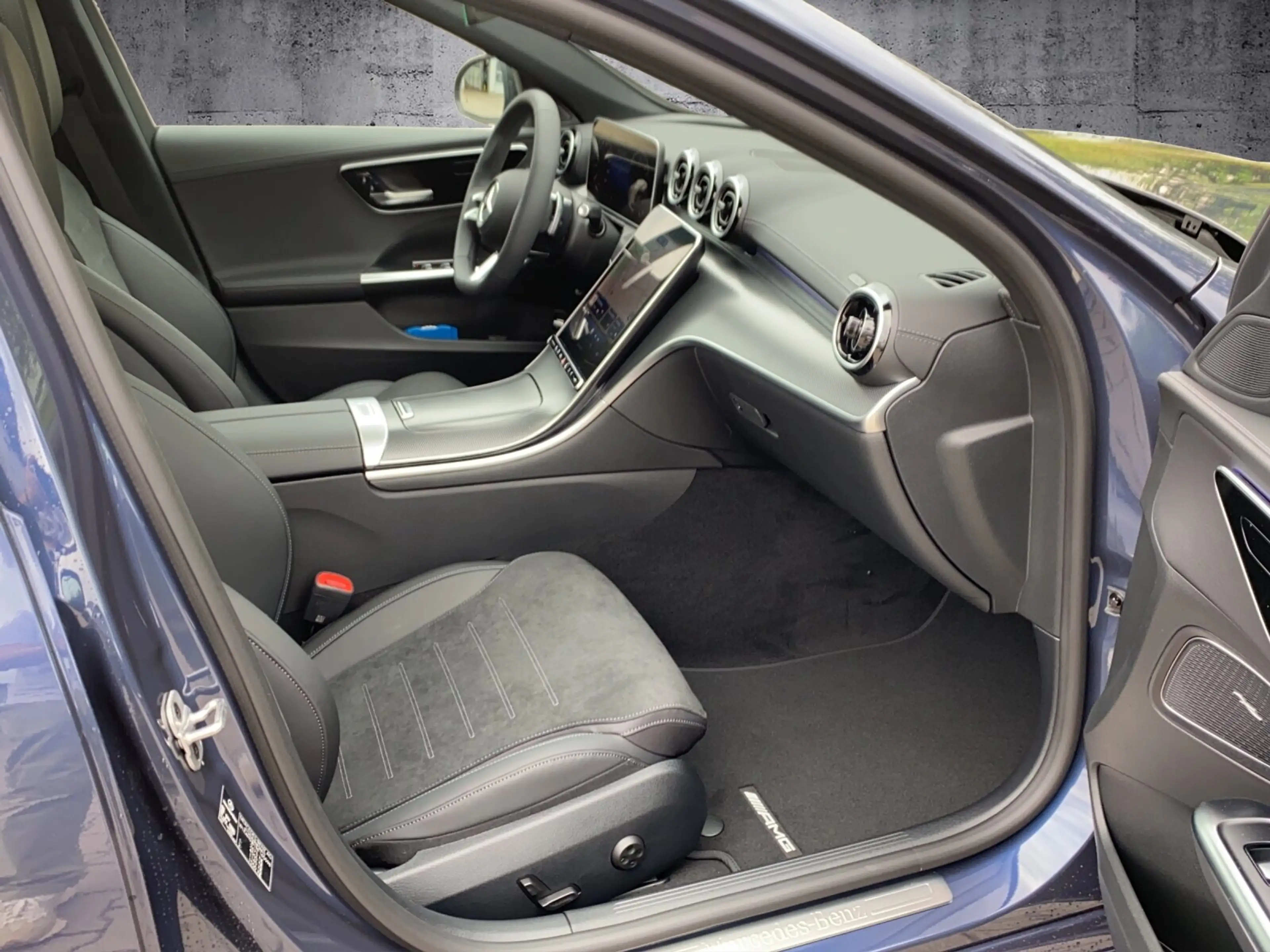 Mercedes-Benz C 300 C 300 de T AMG+NIGHT+AHK+DISTRO+PANO+KEYLESS+360 — photo 13