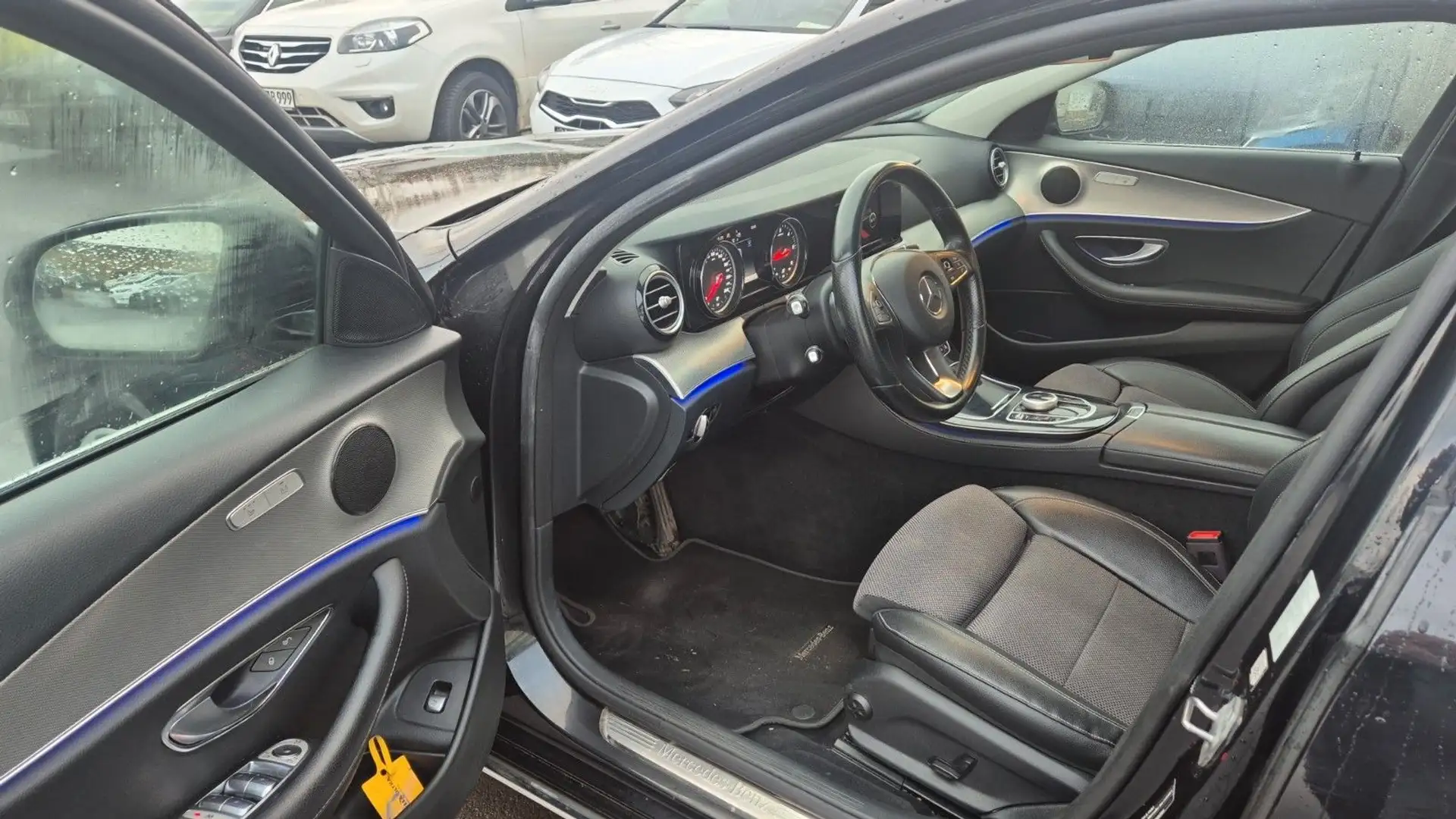 Mercedes-Benz E 200 CDI Avantgarde Negro - 2