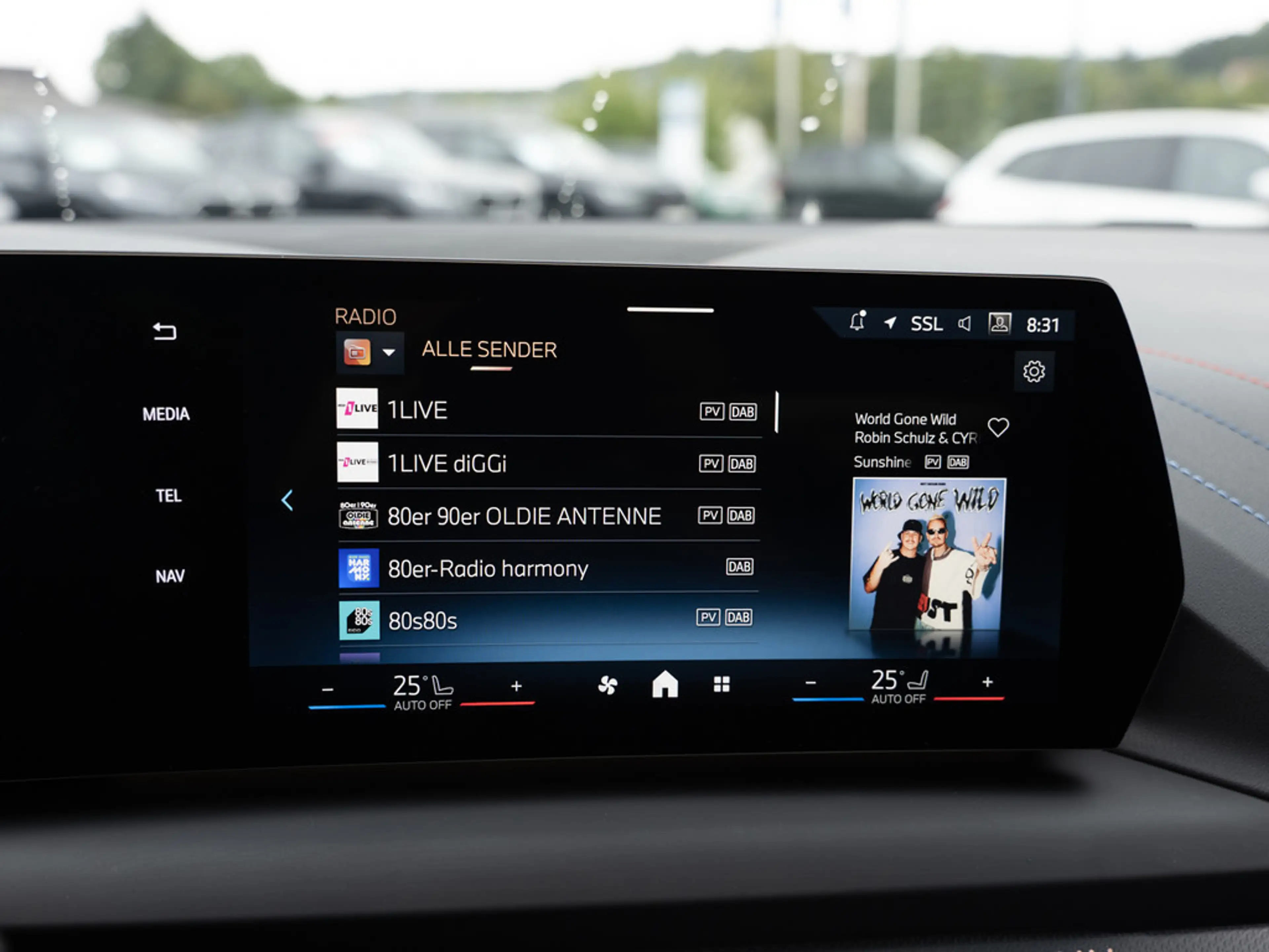 BMW 120 M-Sport Pro PANO LED NAVI H/K KAMERA SHZ — photo 14