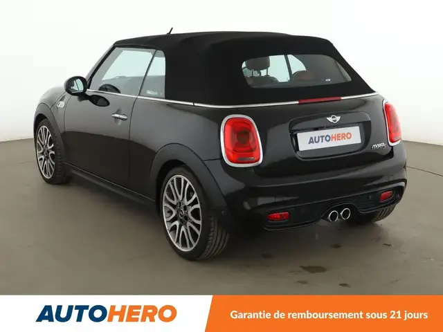 Mini Convertible view 4
