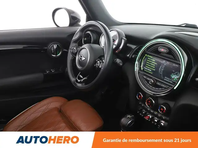 Mini Convertible view 12