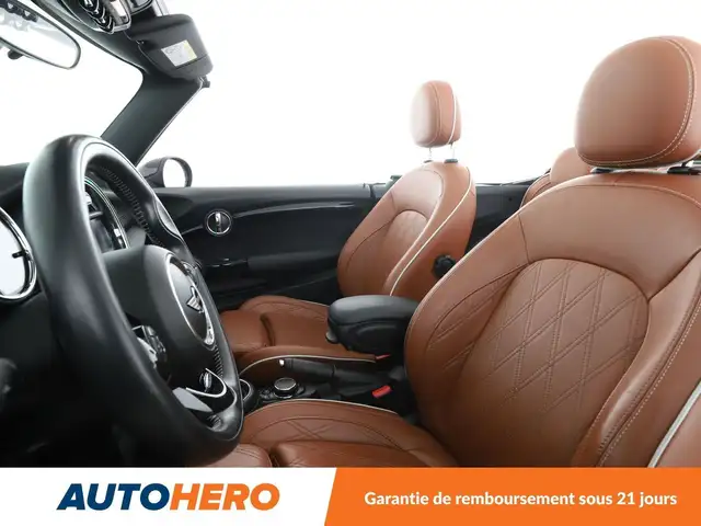 Mini Convertible view 10