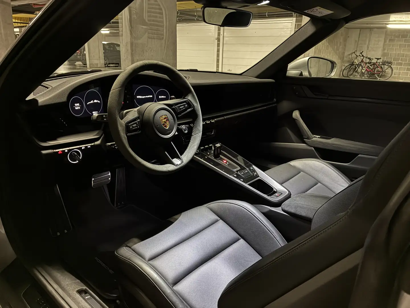 Porsche Targa GTS Ezüst - 2