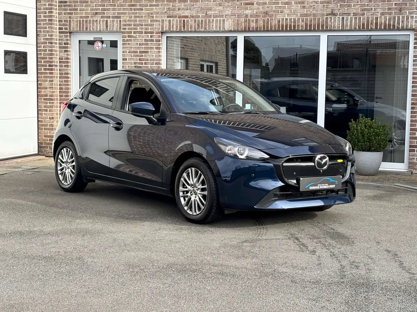mazda 2