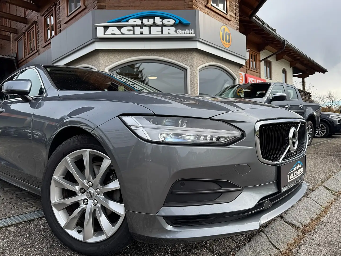 Volvo S90 D3 Momentum Pro Geartronic Grau - 2
