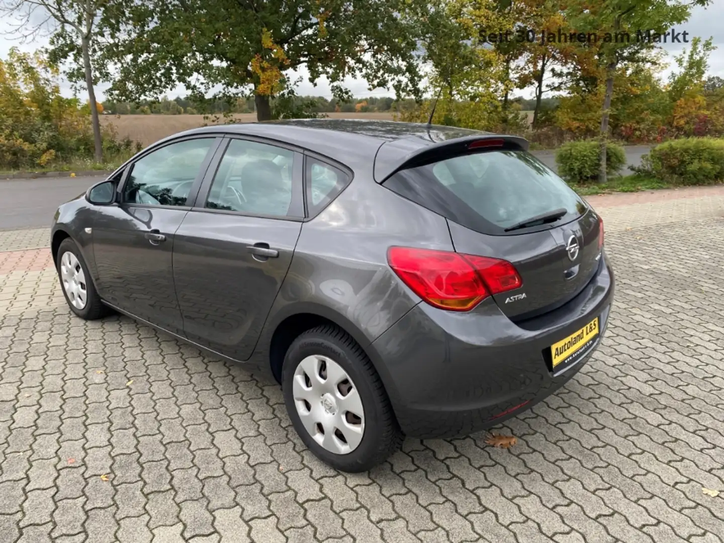 Opel Astra J Design Edition 1.4, 1.Hand,Scheckheft,Klima,Allw Grijs - 2