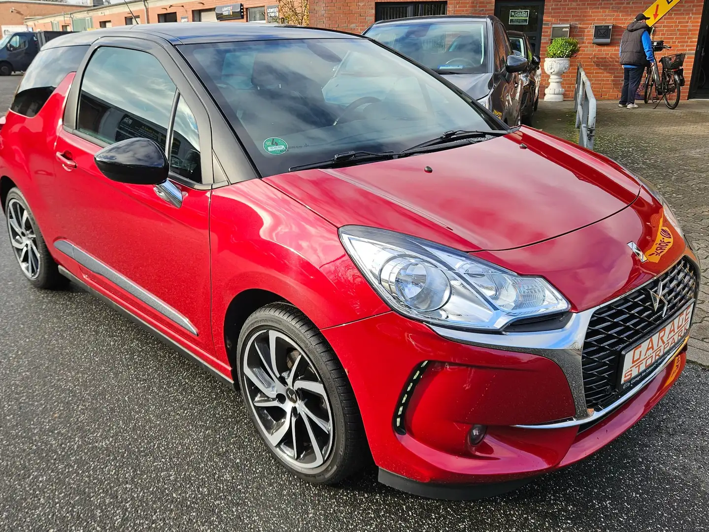 Citroen DS3 DS3 PureTech 82 SoChic TUV & AU NEU Rot - 1