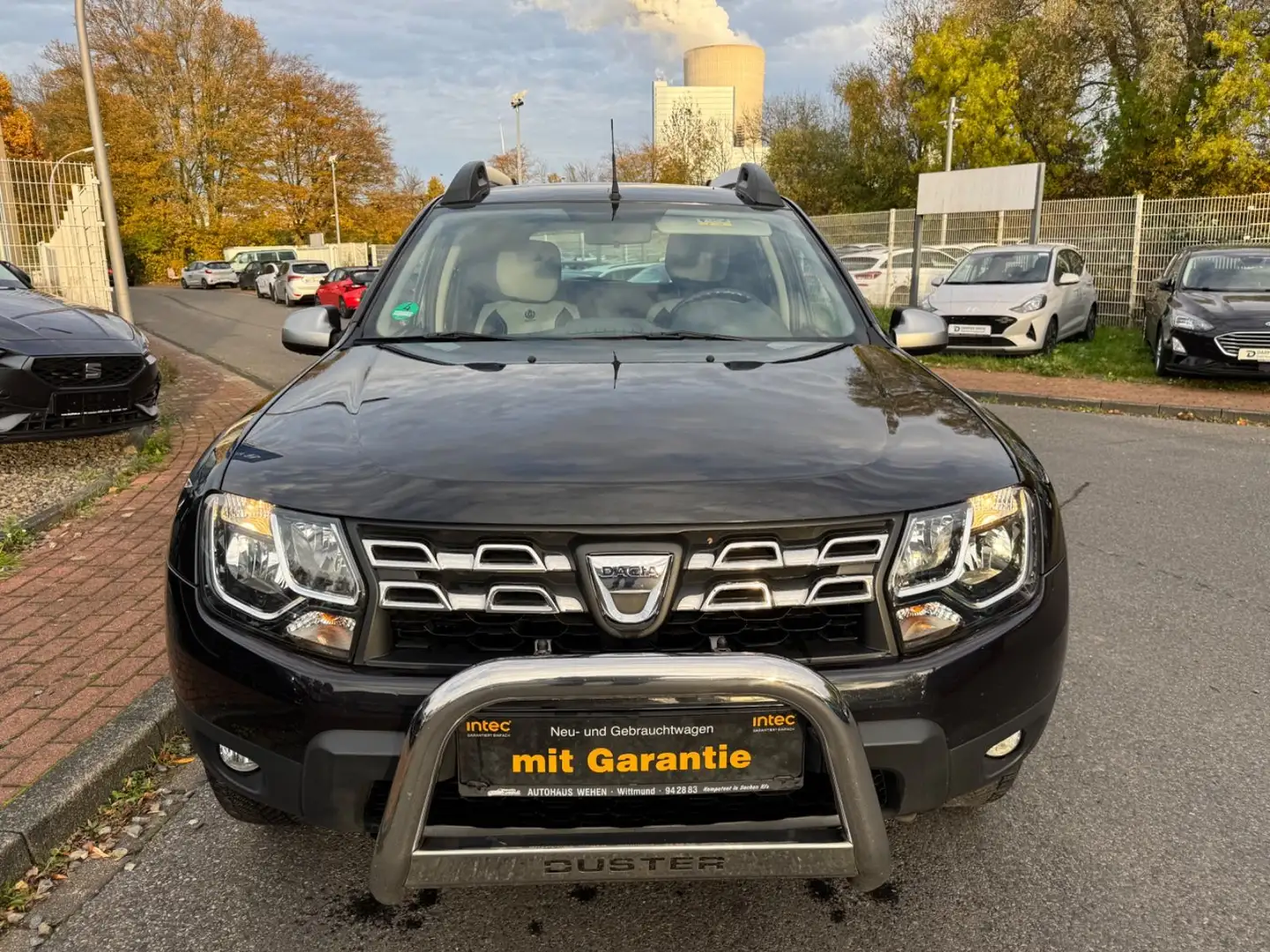 Dacia Duster 80KW/1.HAND/PRESTIGE/NAVI/LEDER/ALU/SHZ/S.HEFT!! Schwarz - 2