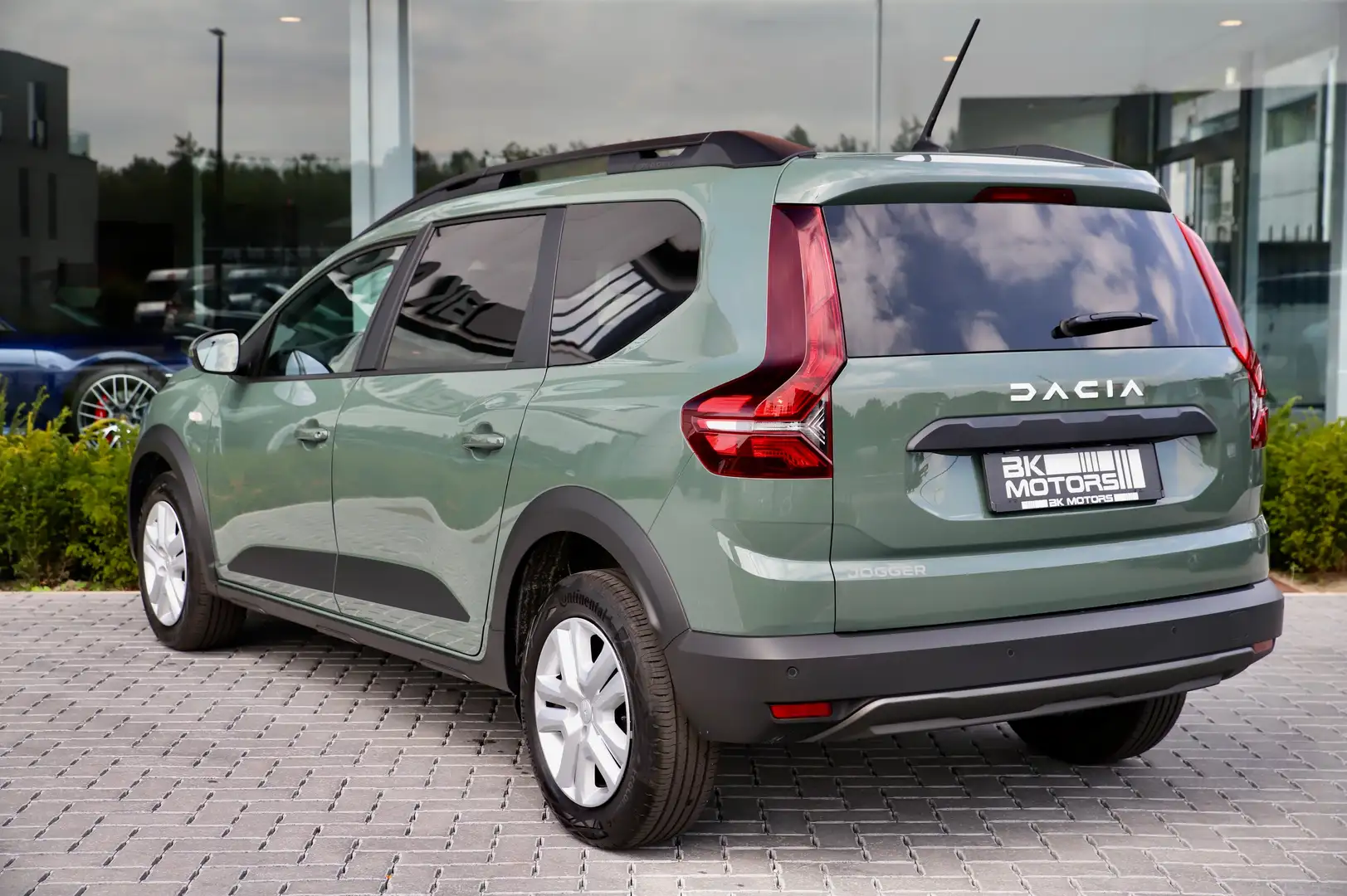 Dacia Jogger TCe 110 Expression /CARPLAY/LED/CRUISE/DAB/AIRCO Vert - 2