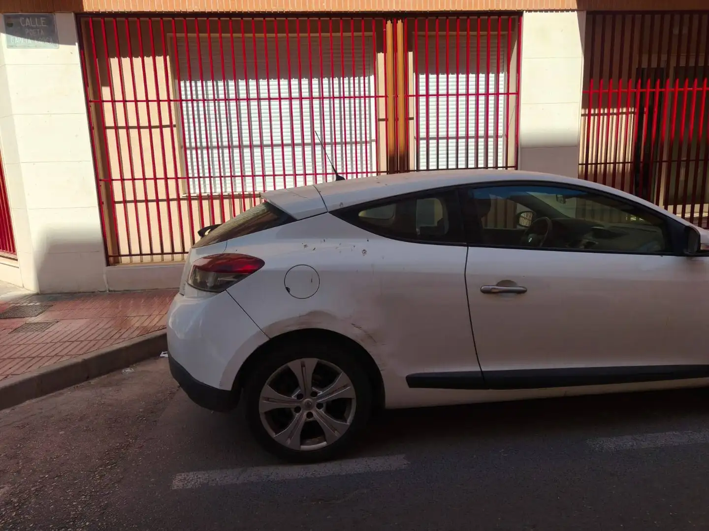 Renault Megane Mégane Coupé 1.9dCi Dynamique Dynamique Blanco - 2