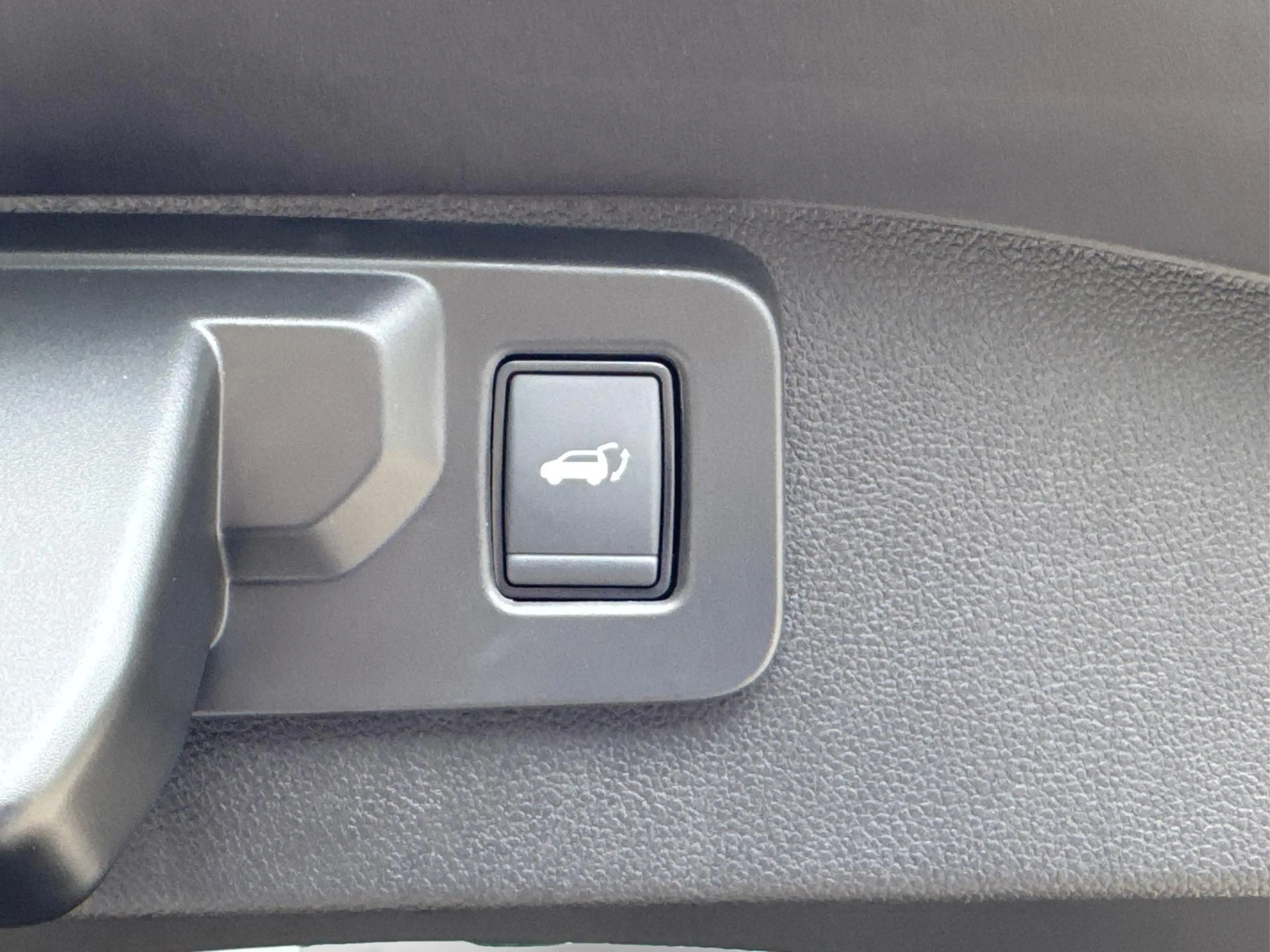 Renault Austral Techno NEUES MODELL+EL.HECKKL+LED+KAMERA+PDC+19... — photo 13