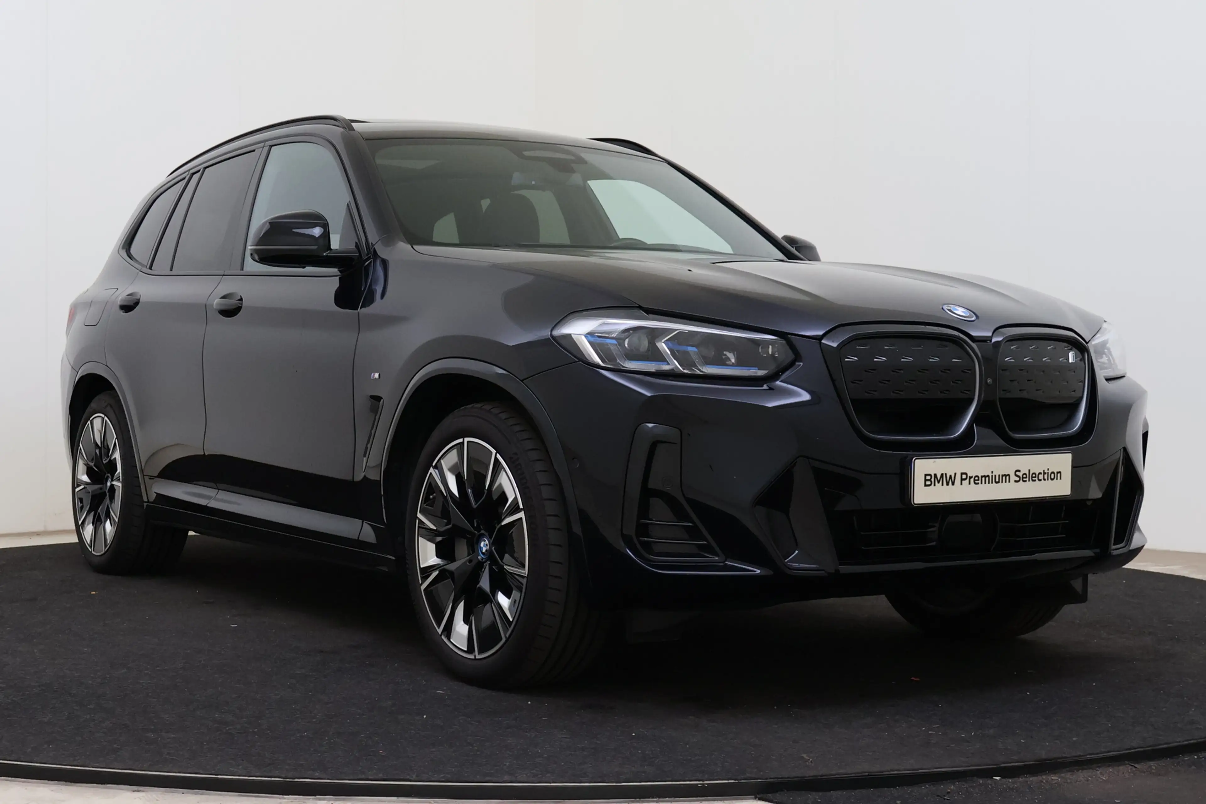 BMW iX3 High Executive / Trekhaak / Sportstoelen / Laserli — photo 13